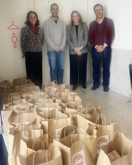 Cabazes de Natal e sorrisos doados