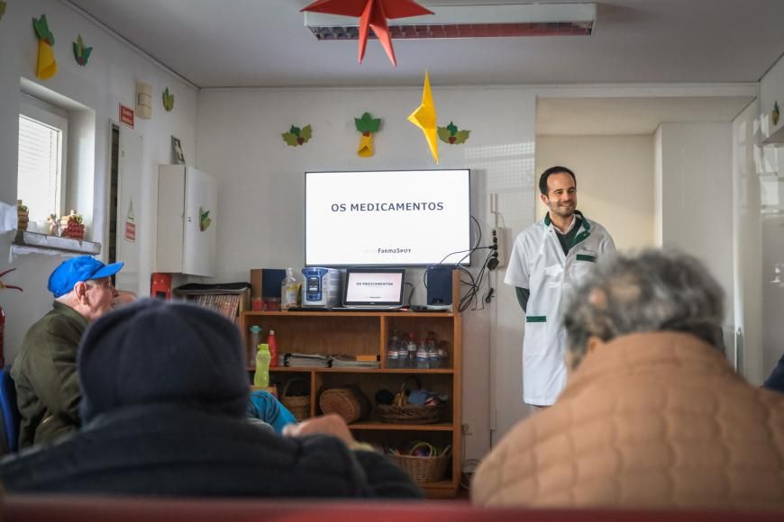 Sensibiliza&ccedil;&atilde;o sobre os cuidados com a medica&ccedil;&atilde;o