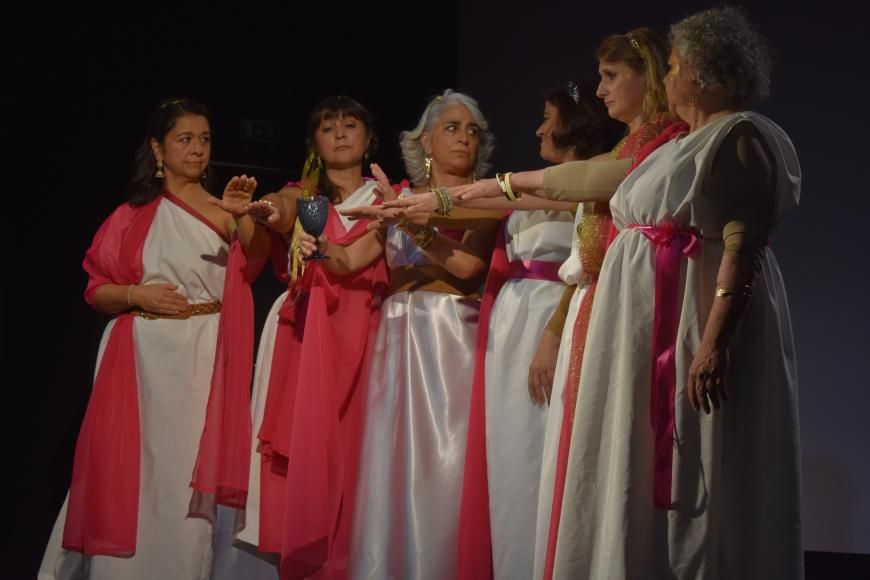 Muitos aplausos para a representa&ccedil;&atilde;o de Lis&iacute;strata