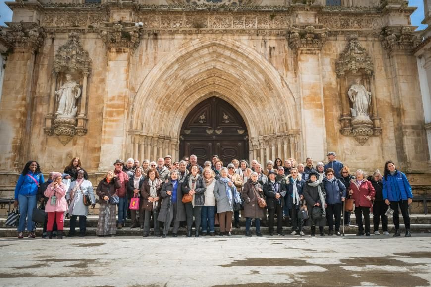 Seniores passeiam por Alcoba&ccedil;a e F&aacute;tima