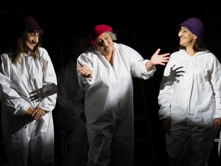 Teatro das Na&ccedil;&otilde;es apresentou &ldquo;O Nariz&rdquo;