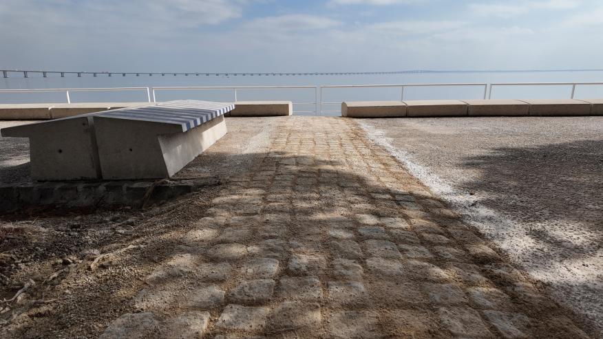 Passeio das Tágides com piso nivelado Passeio das Tágides com piso nivelado