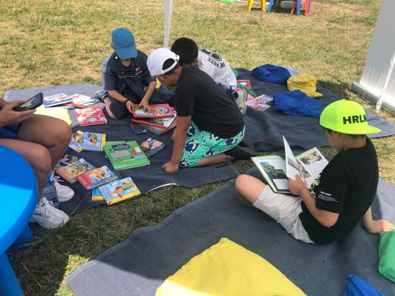 Biblioteca DMF na Feira do Livro