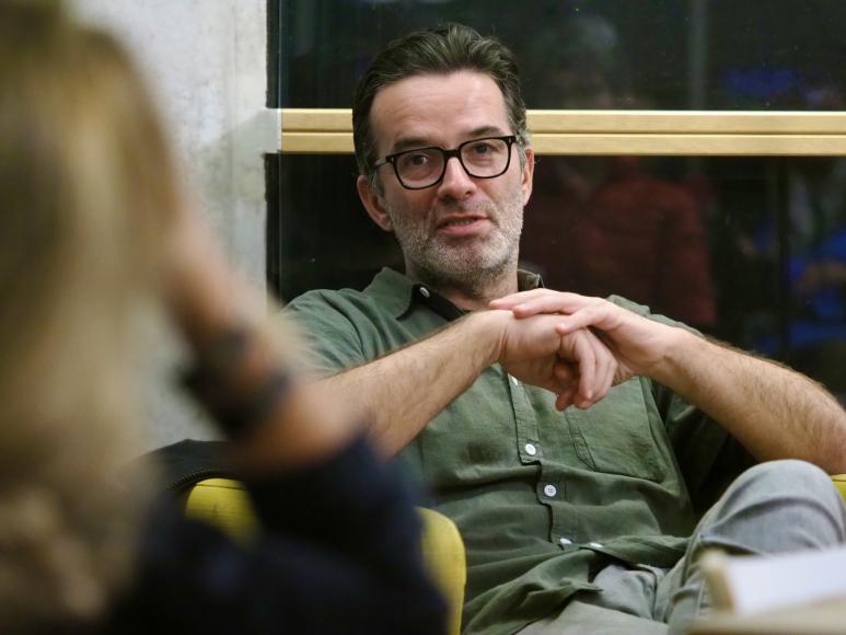 &ldquo;A fic&ccedil;&atilde;o ajuda-nos a encarar a realidade&rdquo;