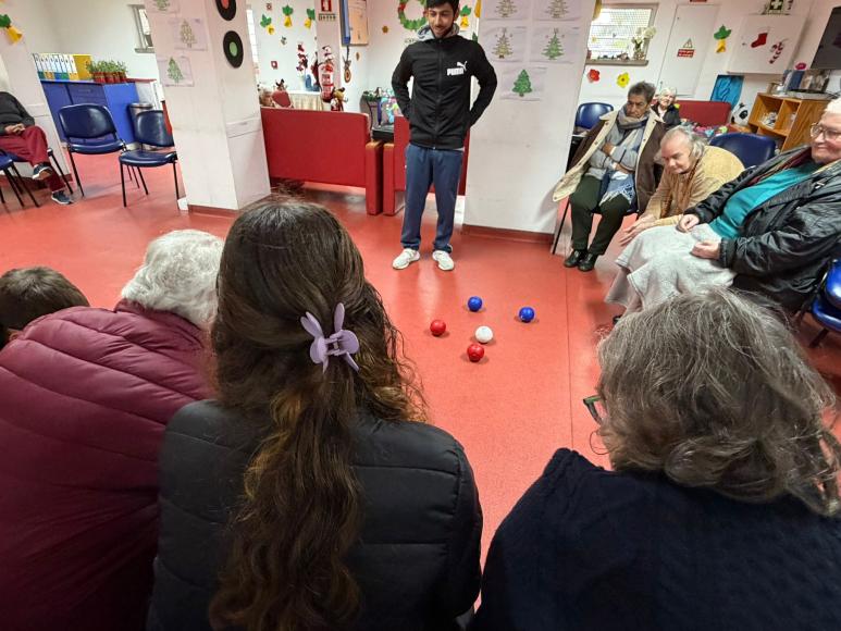 Boccia e almo&ccedil;o intergeracional no Centro de Dia do PN