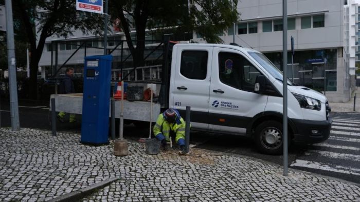 Calcetamento e limpeza de sarjetas