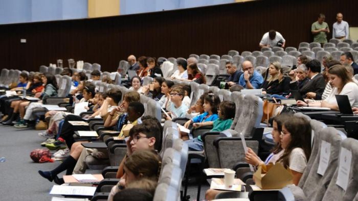Deputados juniores do PN querem mudan&ccedil;as nas escolas