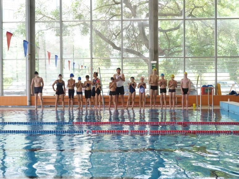 Final de &eacute;poca na Piscina do Oriente