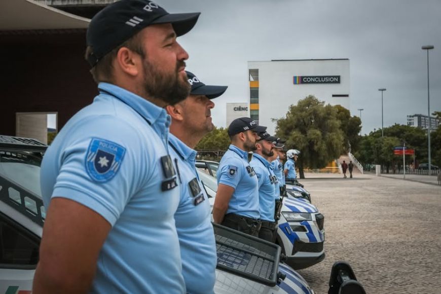Esquadra da PSP encerrada para obras