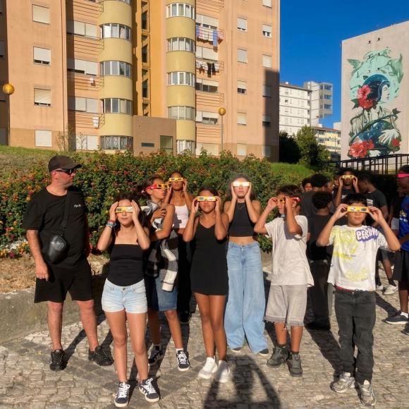 Espa&ccedil;o Jovem assiste ao Eclipse Solar em seguran&ccedil;a
