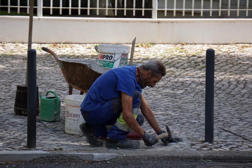 Deservagem e calcetagem nos espa&ccedil;os p&uacute;blicos do Parque das Na&ccedil;&otilde;es