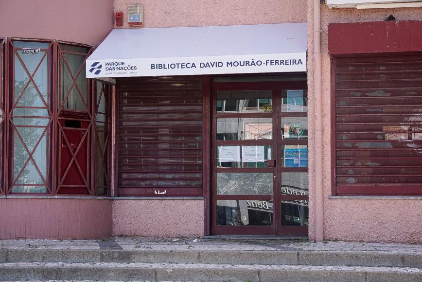 Biblioteca encerrada hoje &agrave; tarde