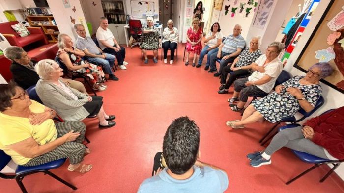 "Sons que curam&rdquo; no Centro Dia