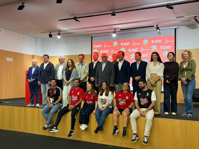 Community Champions League j&aacute; se apresentou