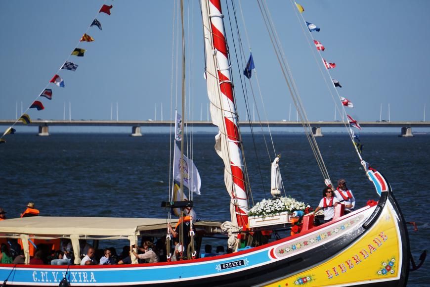 N&ordf; Sra de F&aacute;tima em peregrina&ccedil;&atilde;o mar&iacute;tima pela JMJ