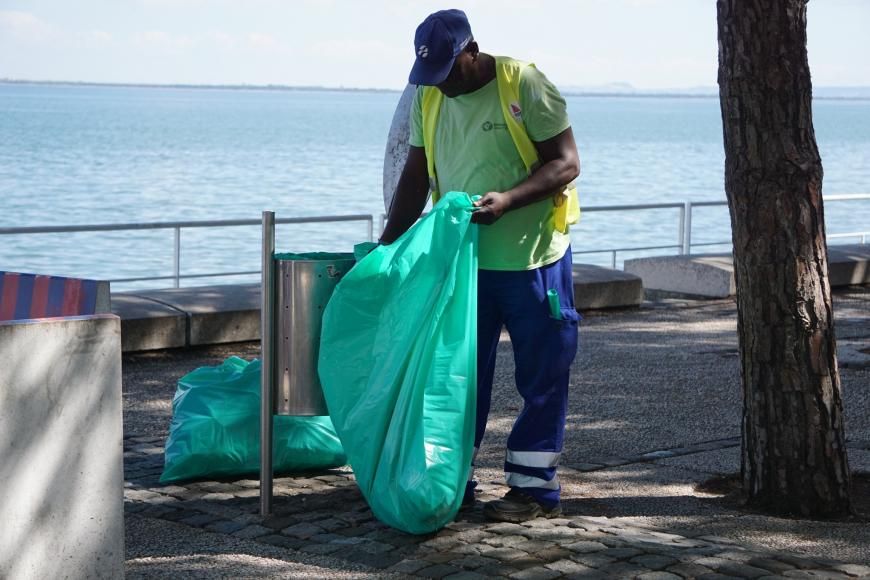 Projeto piloto de limpeza urbana no PN