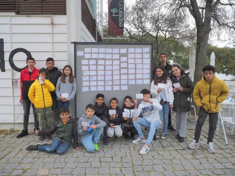 H&Aacute; UM MURAL CHEIO DE AMOR NO PARQUE DAS NA&Ccedil;&Otilde;ES