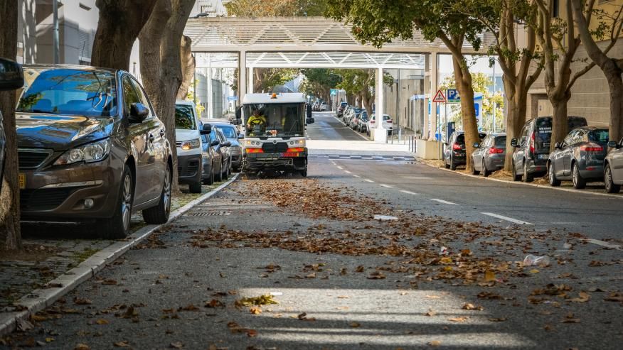 Limpeza e manuten&ccedil;&atilde;o na Rua das Musas e suas transversais 