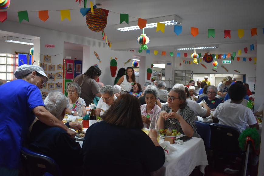 Arraial s&eacute;nior no Centro de Dia